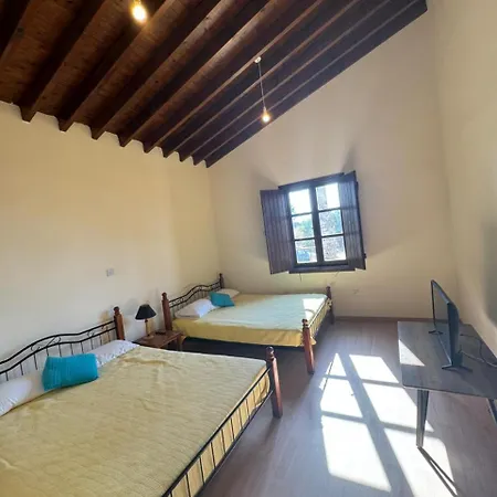 The Olympians * Polis