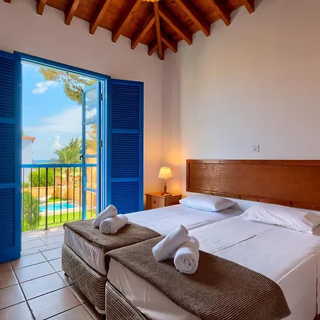 וילה The Olympians *