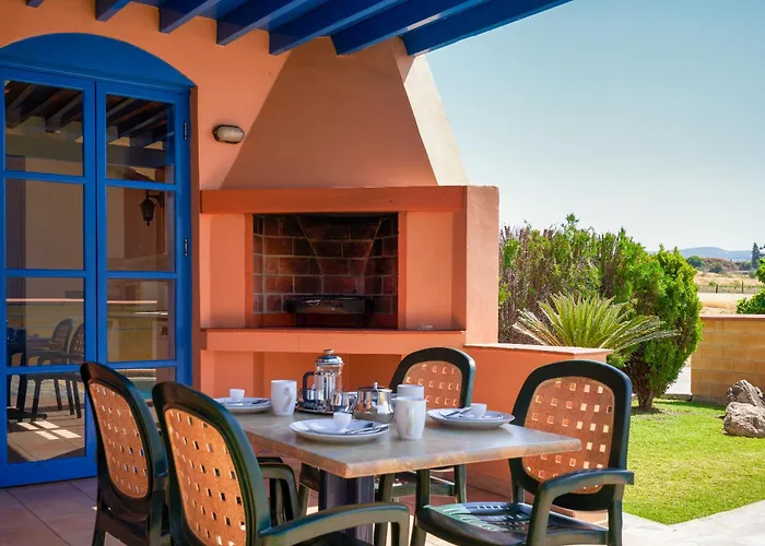 The Olympians ヴィラ Polis